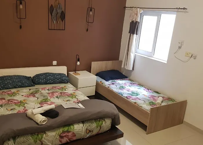 Central Sliema Stay Cozy For 4 Guests, Air-Conditioned, Self Check-In