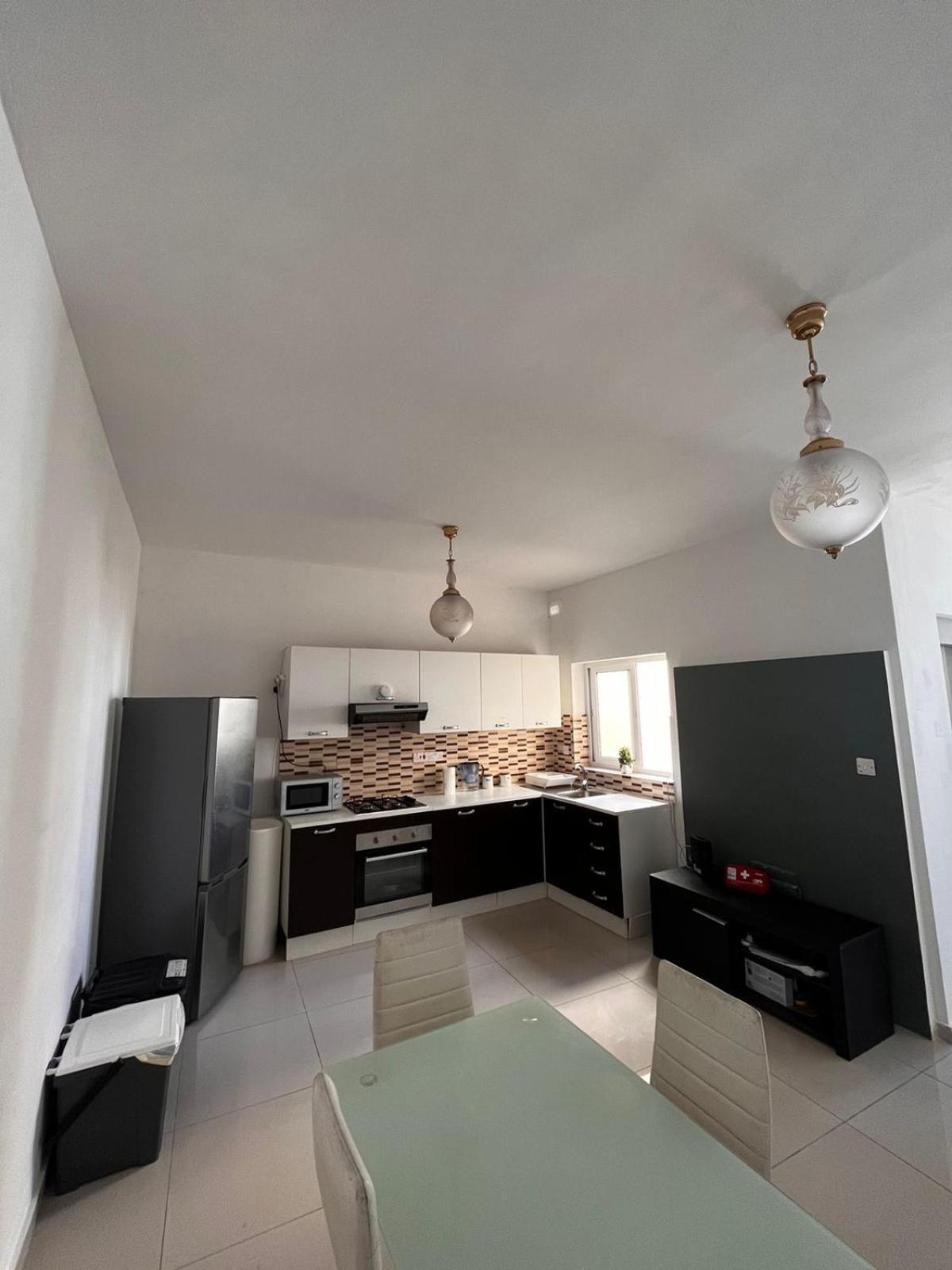 Cozy For 4 Guests, Air-conditioned, Self Check-in